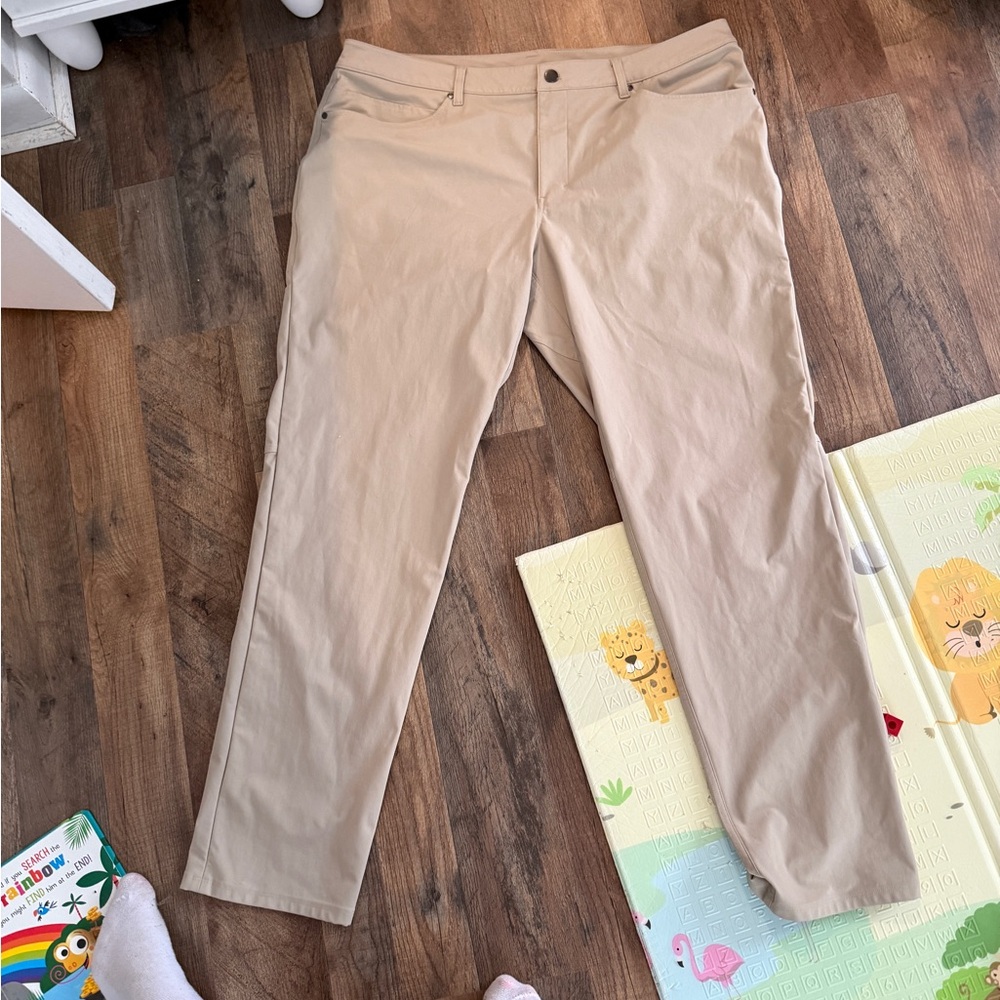Lululemon Athletica Men's Khaki Chinos